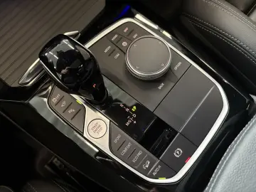 X3 M40i DA Prof PA+ Laser HuD Pano H/K 20