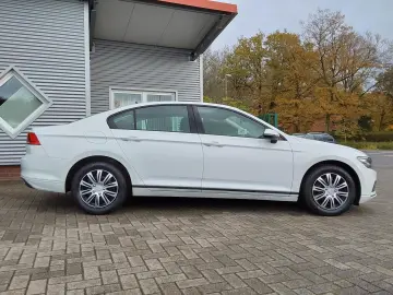 Passat 1.5 TSI Basis AHK/ACC/APP/LED 110 kW