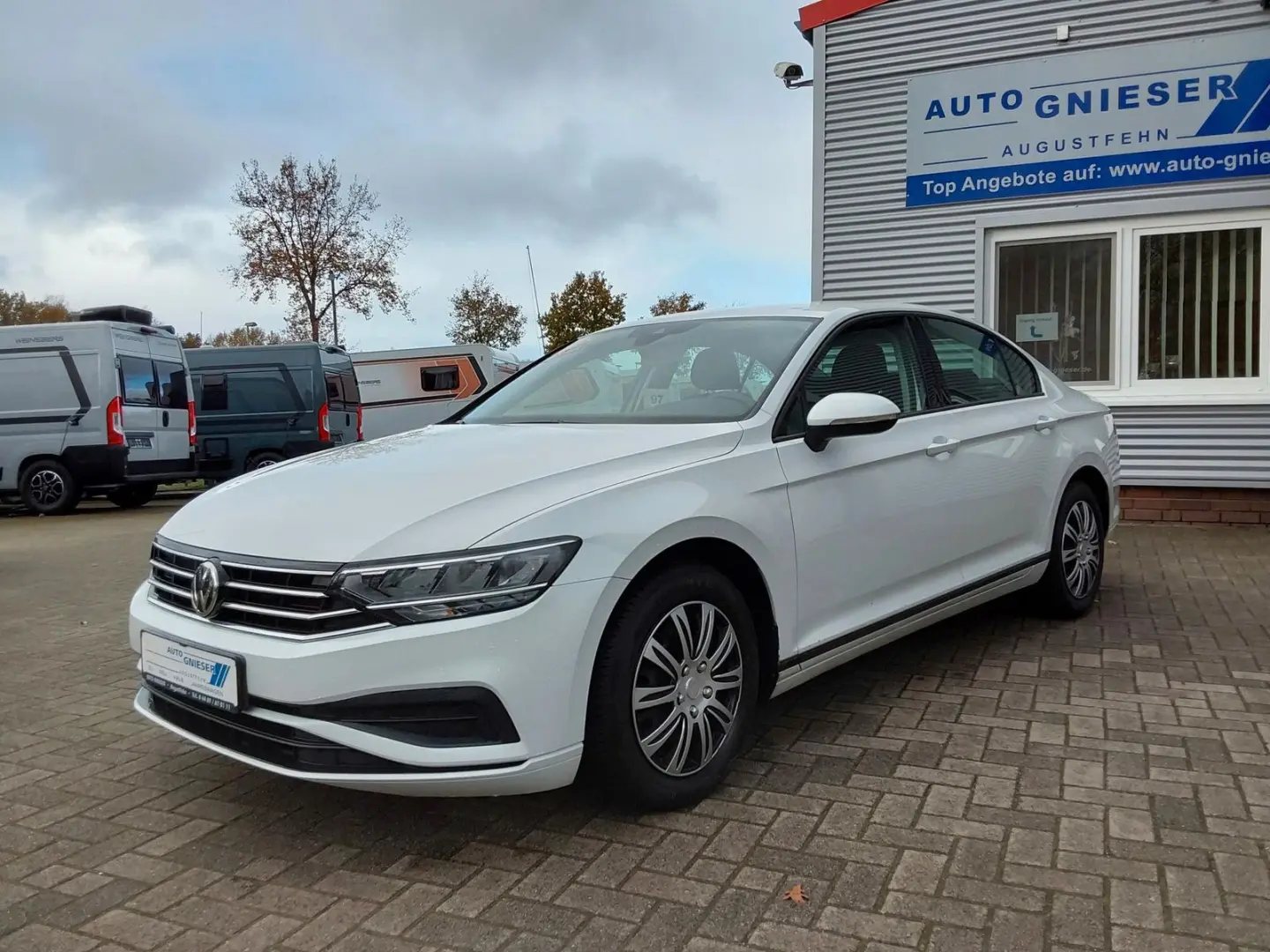 Passat 1.5 TSI Basis AHK/ACC/APP/LED 110 kW