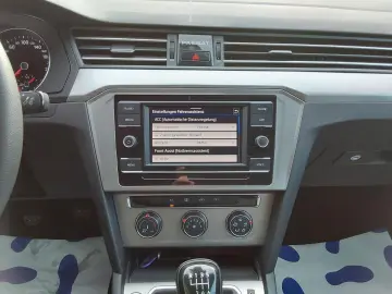 Passat 1.5 TSI Basis AHK/ACC/APP/LED 110 kW