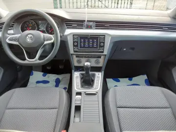 Passat 1.5 TSI Basis AHK/ACC/APP/LED 110 kW