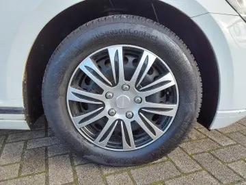 Passat 1.5 TSI Basis AHK/ACC/APP/LED 110 kW