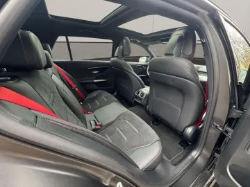 C 43 T AMG 4M MAGNO*NIGHT*DIGI*HuD*DIST*PANO*PRM