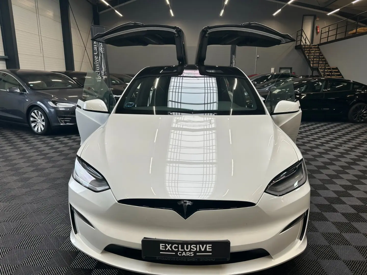 MODEL X PLAID | FULL SELF DRIVE 4.0 | YOKE |