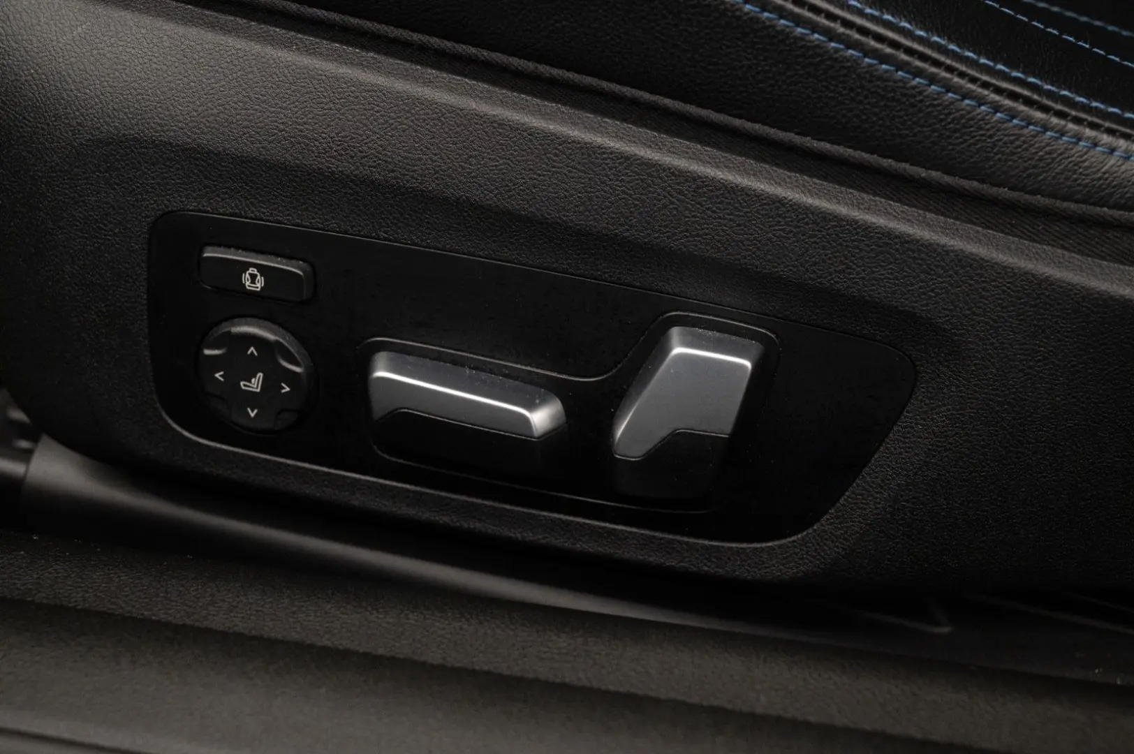 M440i xDrive Coupe|M-SITZE|LASER|H&K|KW-FAHRWERK