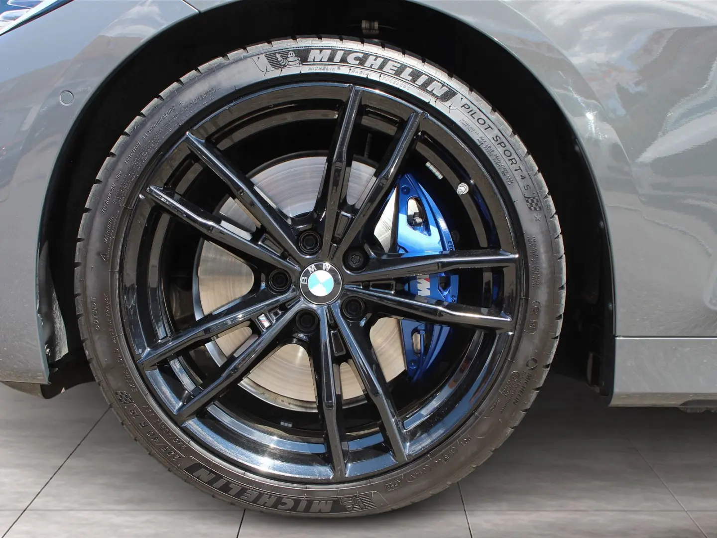 M440i xDrive Coupé M Sport CARBON HEADUP 360°KAM