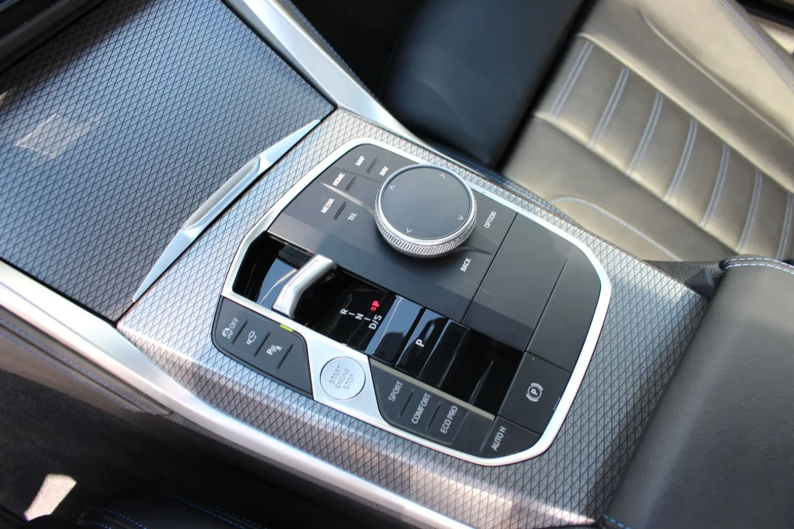 M440i xDrive Coupé M Sport CARBON HEADUP 360°KAM
