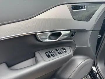 XC90 B5 AWD Plus-Bright 7S Glasd Standh 360° AHK