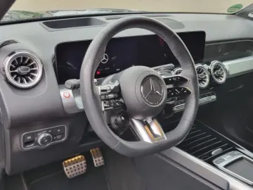 GLB 35 4MATIC+AMG+NIGHT+PANORAMA+BURMESTER+360°