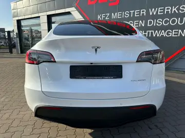 Model Y Long Range Dual AWD Enhanced Autopilot