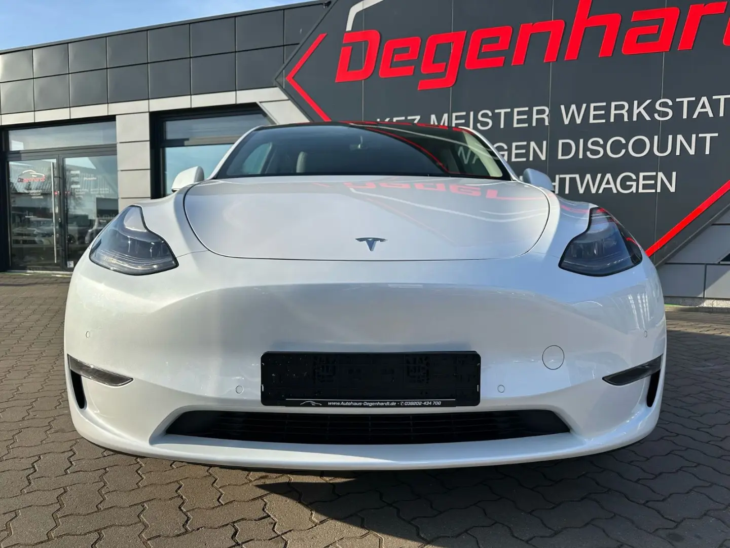 Model Y Long Range Dual AWD Enhanced Autopilot