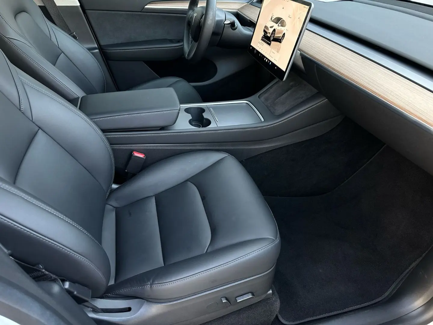 Model Y Long Range Dual AWD Enhanced Autopilot
