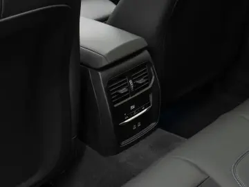 M340i xD Panorama Kamera DAB H/K Komfort 19Zoll