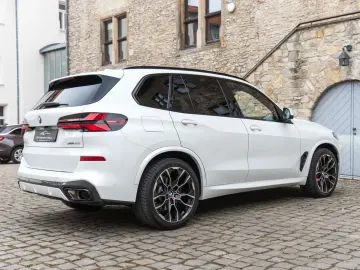 X5 SDrive40i M-SPORTPAKET HUD H&K 360° LED
