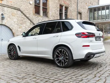 X5 SDrive40i M-SPORTPAKET HUD H&K 360° LED