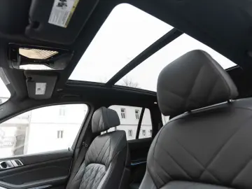 X5 SDrive40i M-SPORTPAKET HUD H&K 360° LED