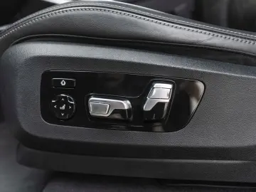 X5 SDrive40i M-SPORTPAKET HUD H&K 360° LED
