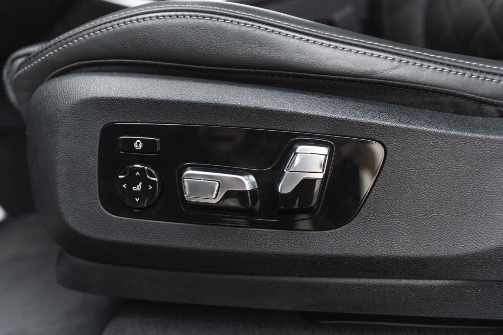 X5 SDrive40i M-SPORTPAKET HUD H&K 360° LED