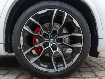 X5 SDrive40i M-SPORTPAKET HUD H&K 360° LED