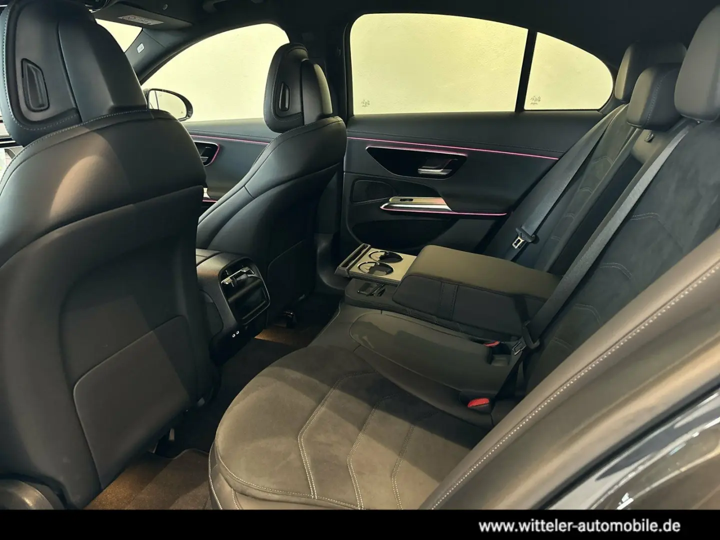 E 200 Limousine AMG Line LED/DISTRONIC/Night/19