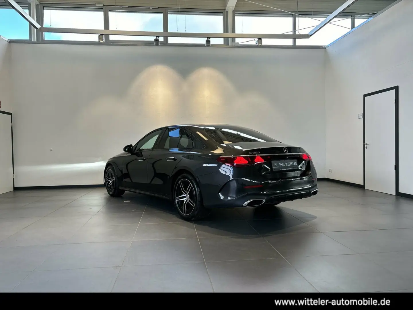 E 200 Limousine AMG Line LED/DISTRONIC/Night/19