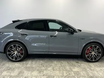 Cayenne Coupe Turbo E-Hybrid °AHK°Belüftung°