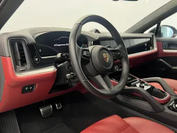 Cayenne Coupe Turbo E-Hybrid °AHK°Belüftung°