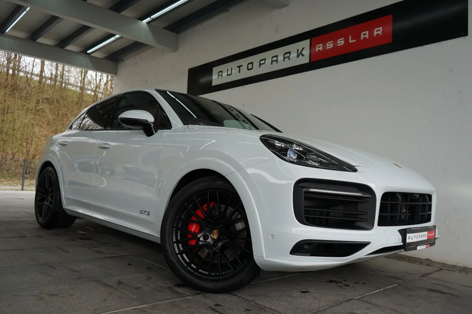 Cayenne Coupe GTS*LEDER-ROT*PDCC*HAL*MEGA-SPEC !