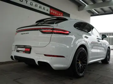 Cayenne Coupe GTS*LEDER-ROT*PDCC*HAL*MEGA-SPEC !