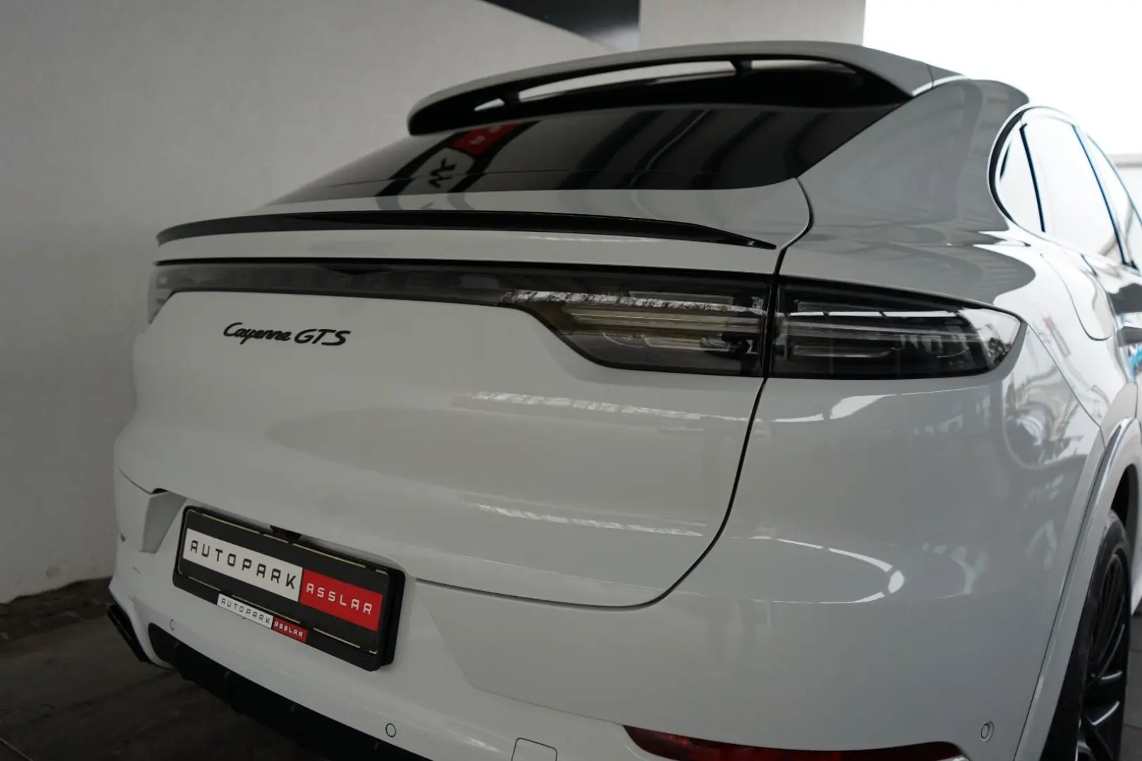 Cayenne Coupe GTS*LEDER-ROT*PDCC*HAL*MEGA-SPEC !