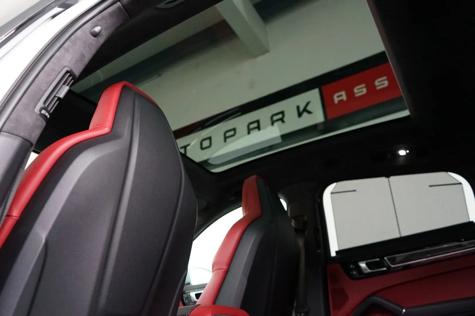 Cayenne Coupe GTS*LEDER-ROT*PDCC*HAL*MEGA-SPEC !