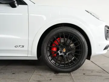Cayenne Coupe GTS*LEDER-ROT*PDCC*HAL*MEGA-SPEC !