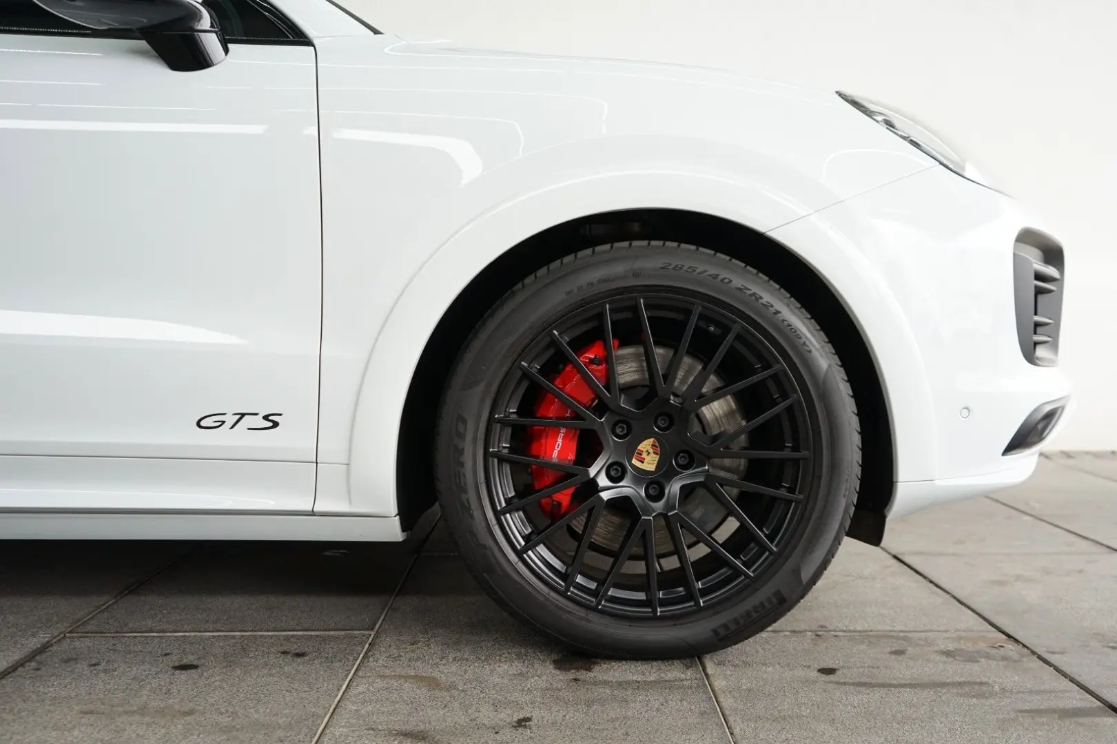 Cayenne Coupe GTS*LEDER-ROT*PDCC*HAL*MEGA-SPEC !