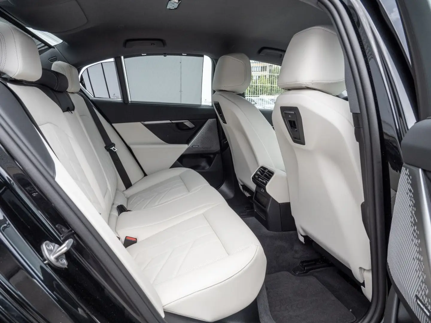520d xDrive 360°KAM+SITZBELÜFTUNG+HK