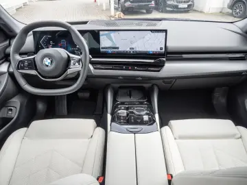520d xDrive 360°KAM+SITZBELÜFTUNG+HK