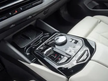 520d xDrive 360°KAM+SITZBELÜFTUNG+HK