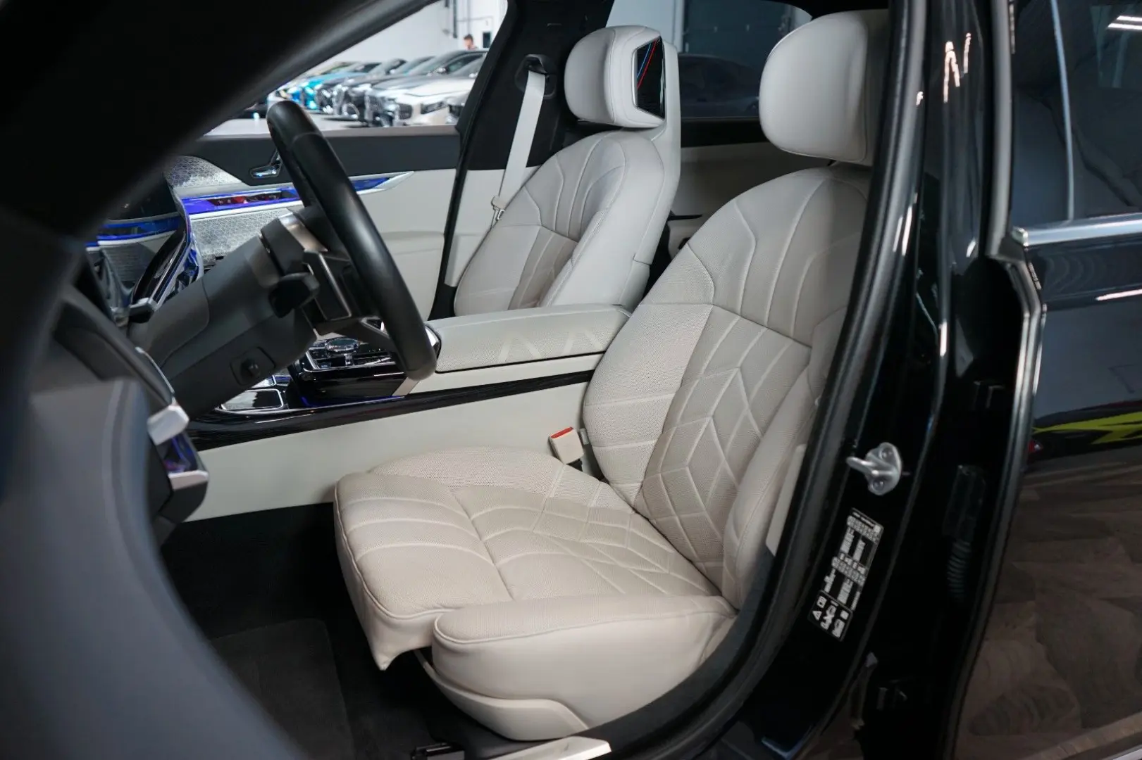 740d*xDRIVE*B&W*WARRANTY*PANO*80.826€ NETTO