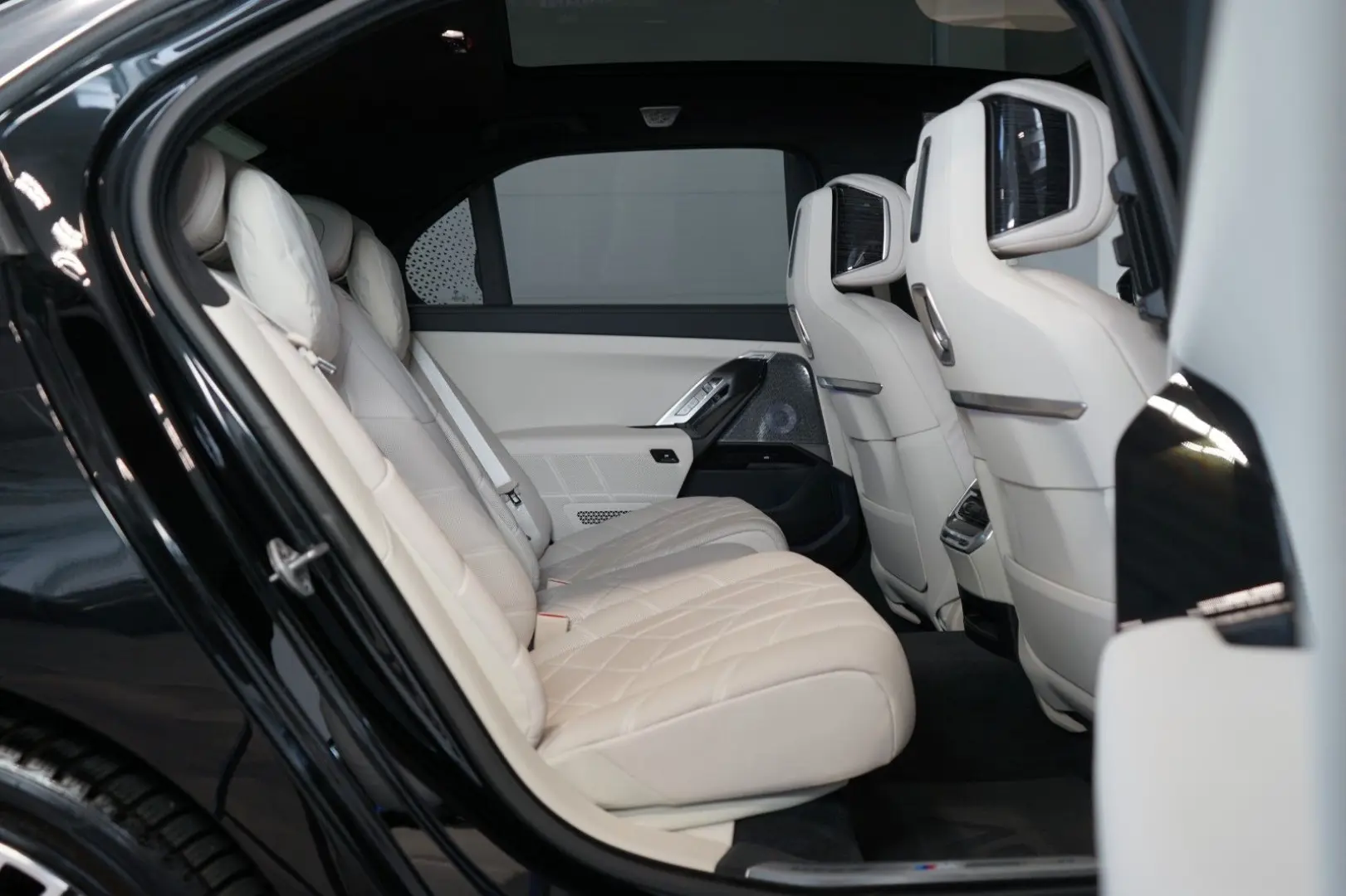 740d*xDRIVE*B&W*WARRANTY*PANO*80.826€ NETTO
