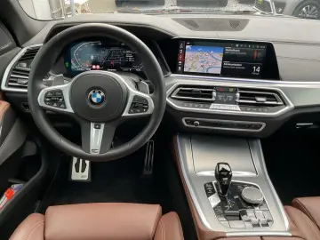 X5 xDRIVE 30d M-SPORT xOFFROAD-PAKET+PANO+StHZ+L