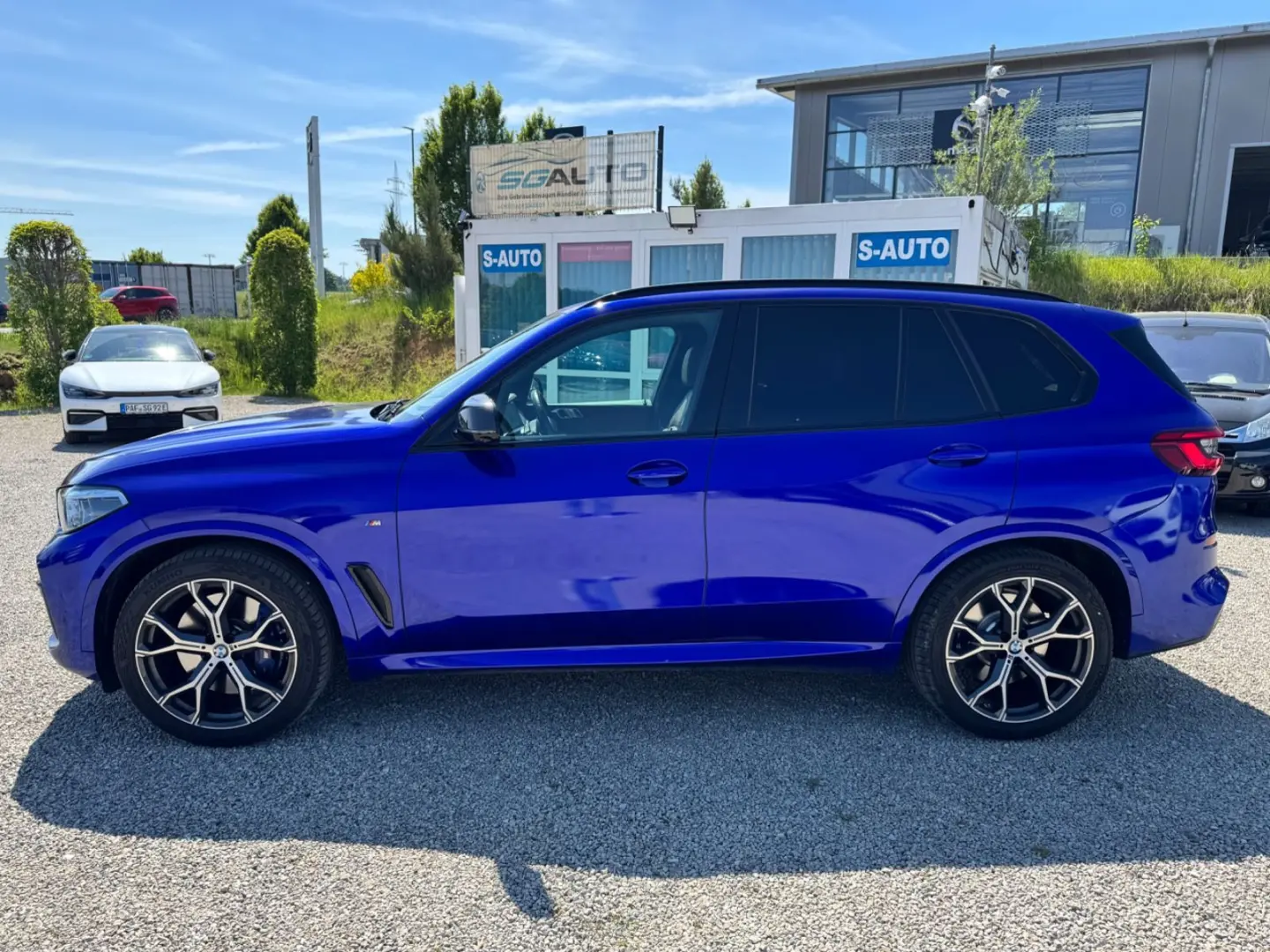 X5M50i LASER HUD+ H/K 4xSTZH SoftClose 360Kam TV