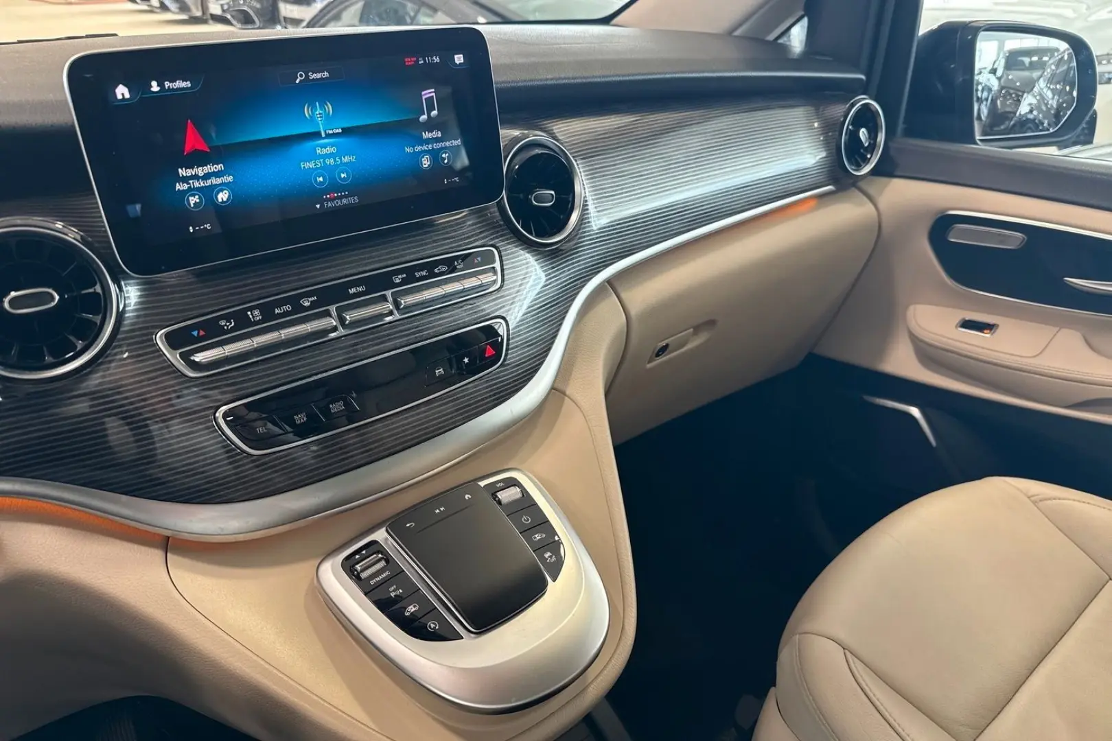 V 300d 4matic / Burmester / mbux / Agility