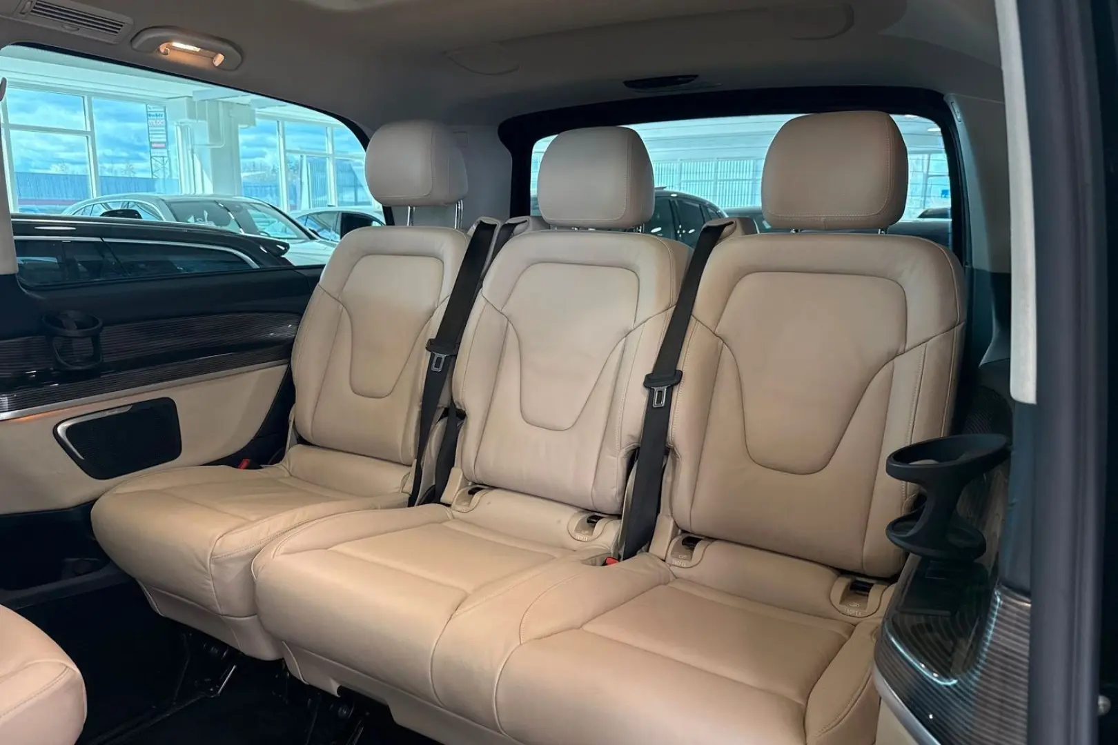 V 300d 4matic / Burmester / mbux / Agility