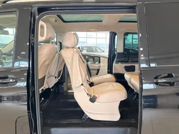 V 300d 4matic / Burmester / mbux / Agility