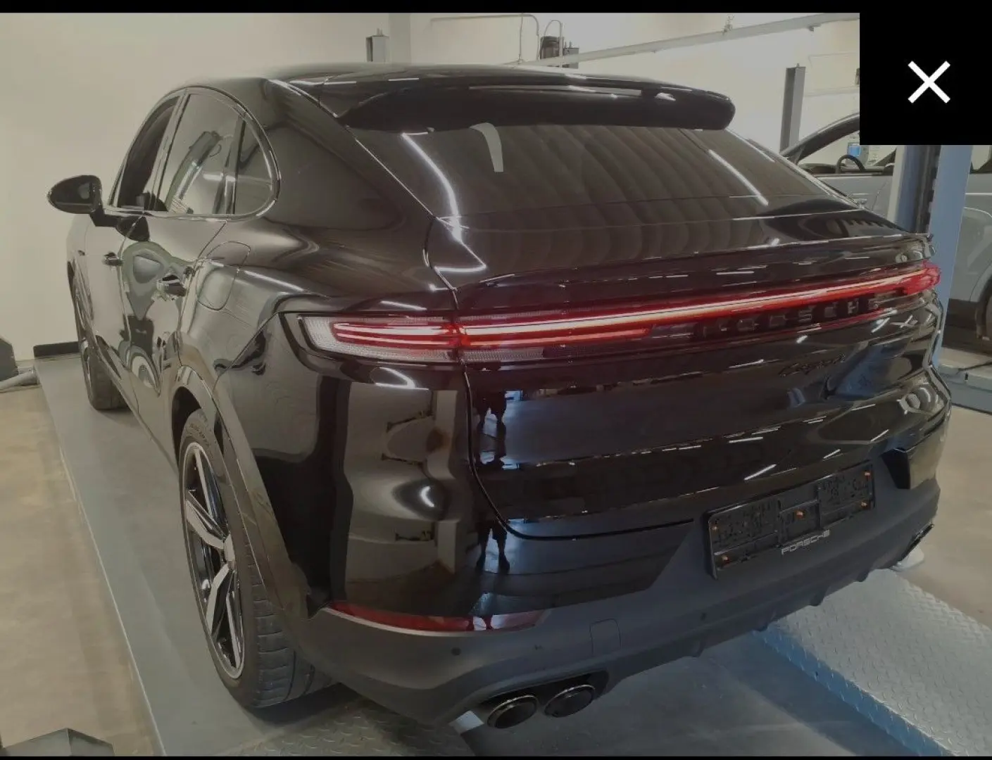 Cayenne Coupe E-Hybrid *HAL*22
