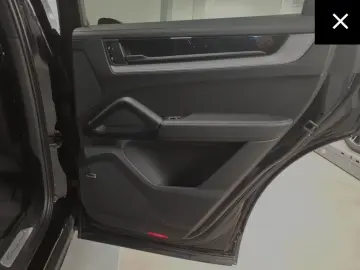 Cayenne Coupe E-Hybrid *HAL*22