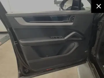 Cayenne Coupe E-Hybrid*AHK*Luft*InnoDrive*18Wege