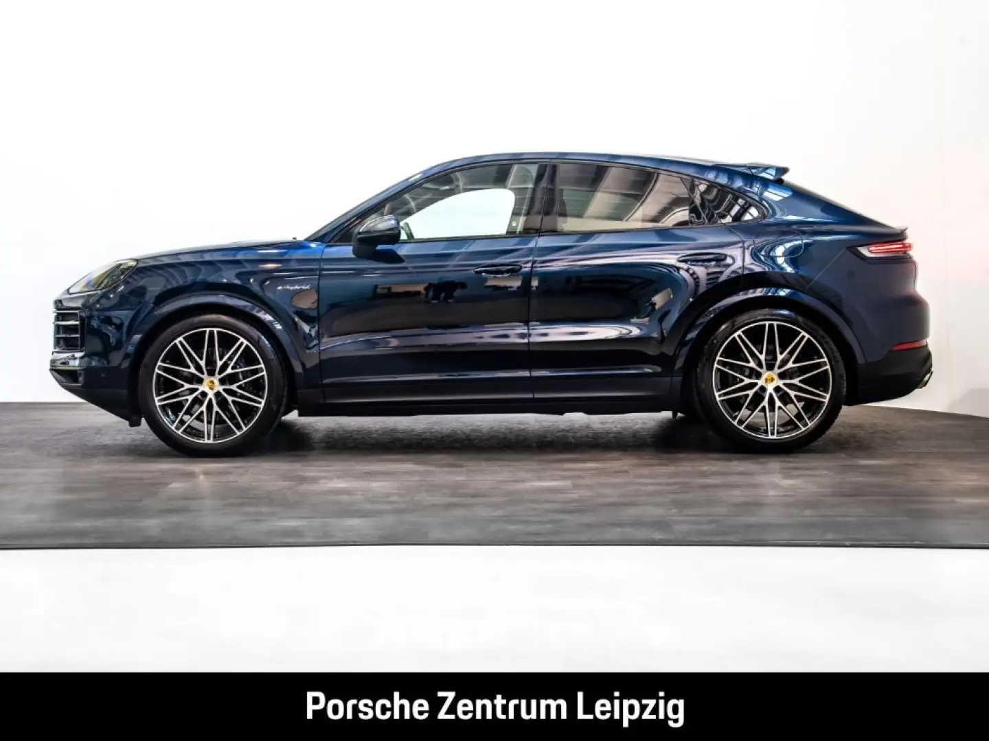 Cayenne E-Hybrid Coupe SportAbgas HD-Matrix 22Zo