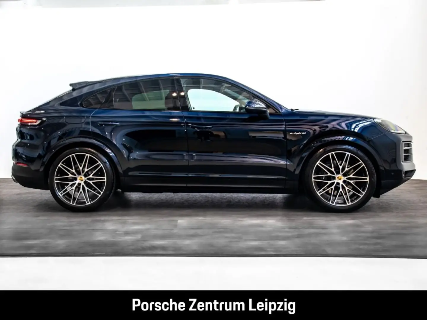 Cayenne E-Hybrid Coupe SportAbgas HD-Matrix 22Zo