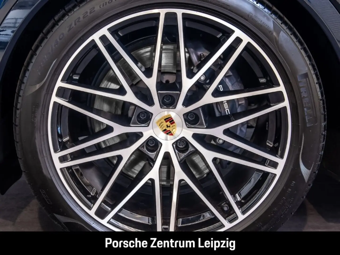 Cayenne E-Hybrid Coupe SportAbgas HD-Matrix 22Zo