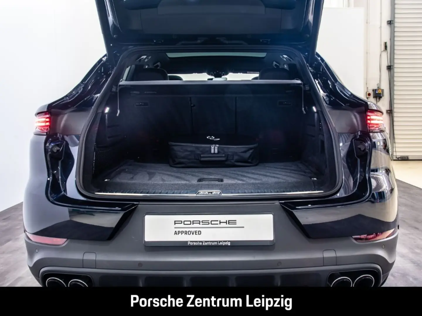 Cayenne E-Hybrid Coupe SportAbgas HD-Matrix 22Zo